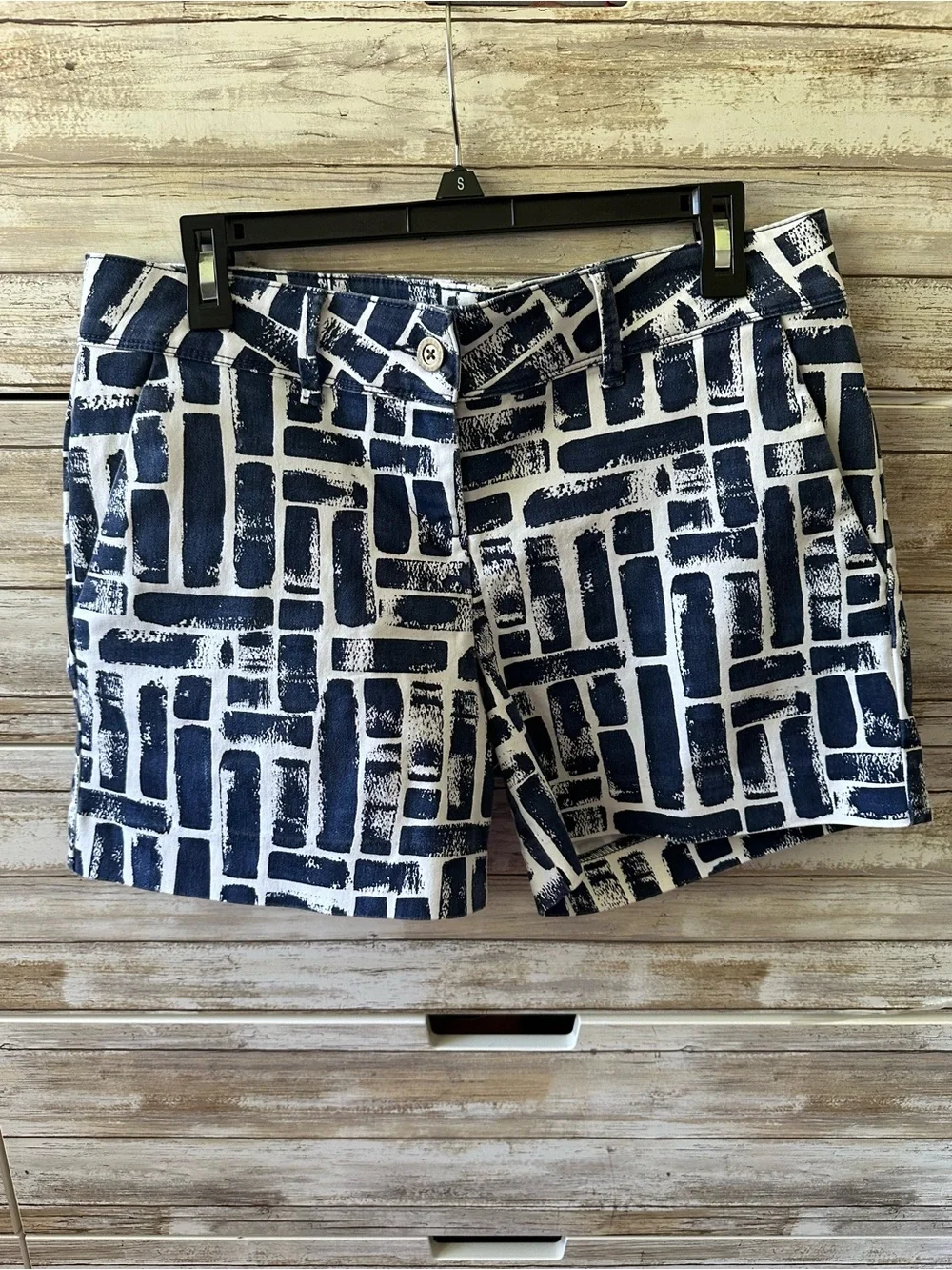 💙 The Limited Blue White Print Stretch Bermuda Shorts Women’s Size 8